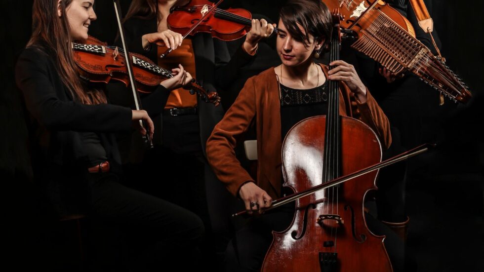 lien vers la page du groupe Femti Fem